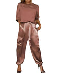 Conjunto Valeria - O puro cetim mais amado pelas trendsetters europeias