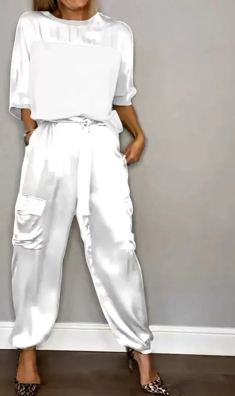 Conjunto Valeria - O puro cetim mais amado pelas trendsetters europeias