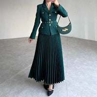 Verde escuro